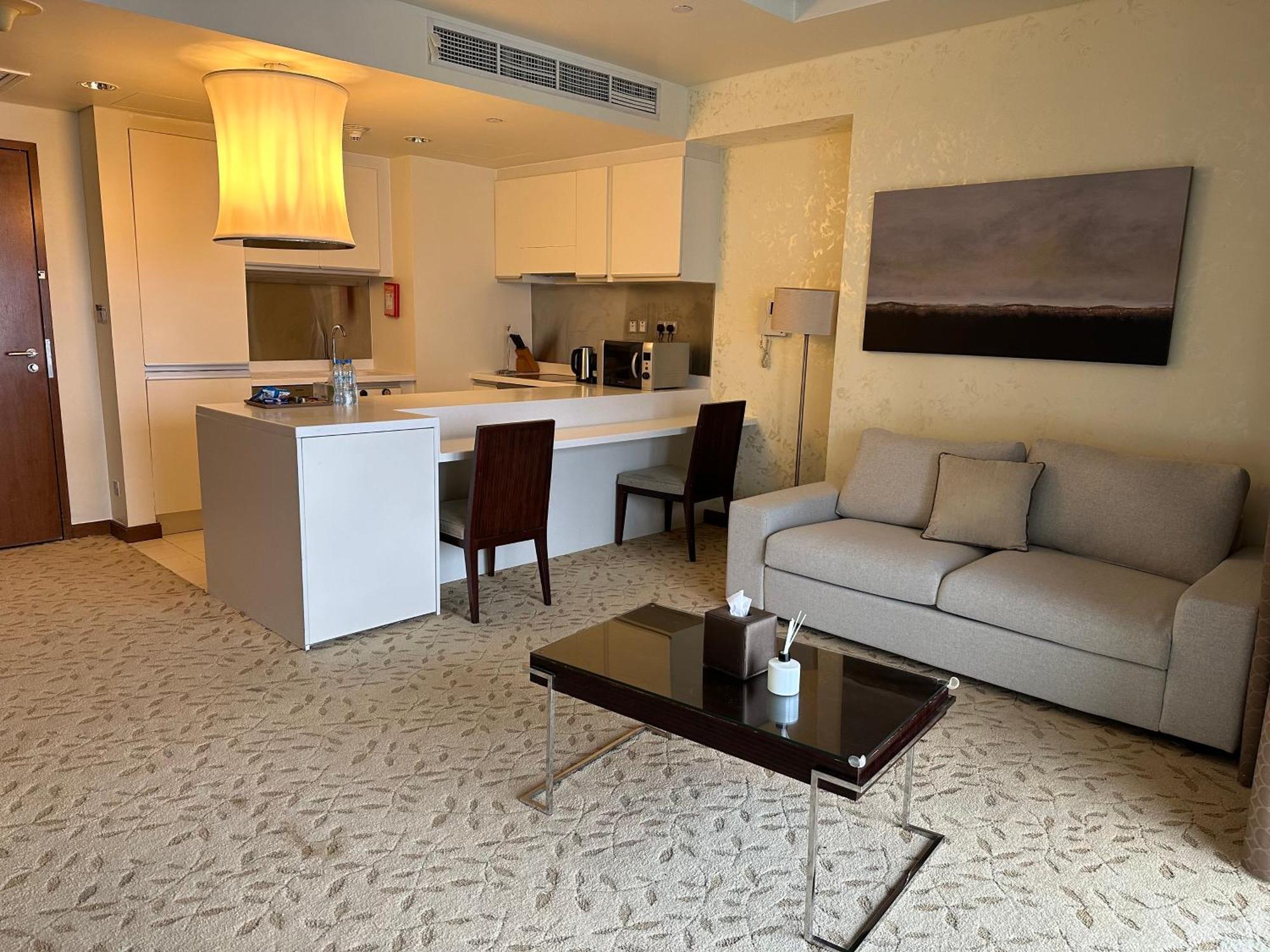 Emaar Fashion Avenue - Formerly Address Mall Apartment