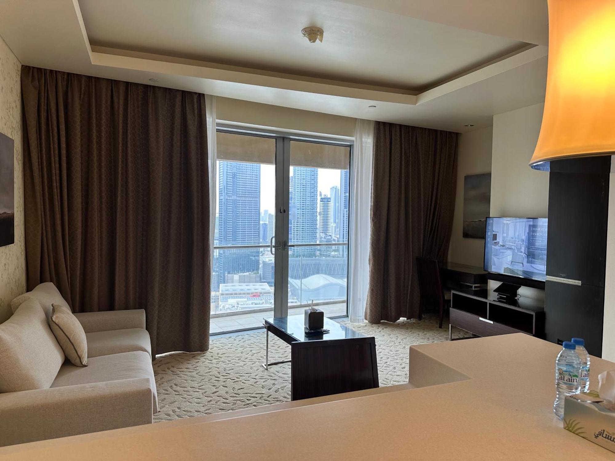 Emaar Fashion Avenue - Formerly Address Mall شقة